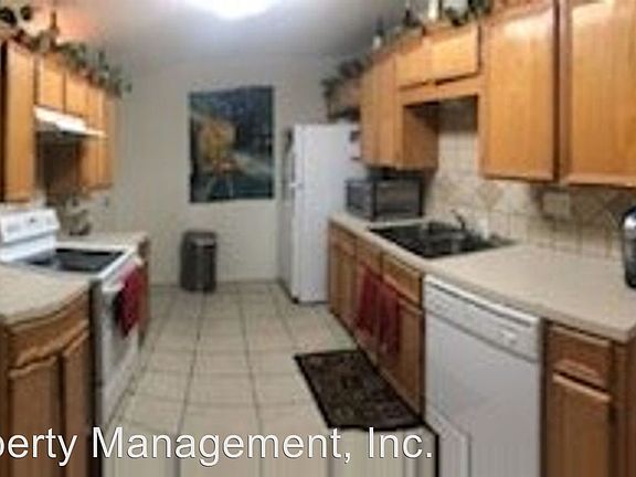 5th image of 4910 Heather Ln APT B