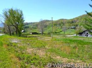 8 Seibert Rd, Waynesville, NC 28786