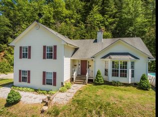 1055 Tobacco Br, Almond, NC 28702