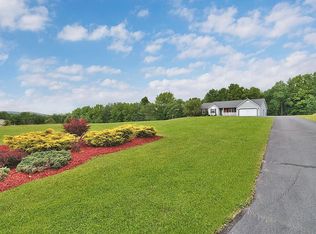 63 Callapoose Rd, Moscow, PA 18444