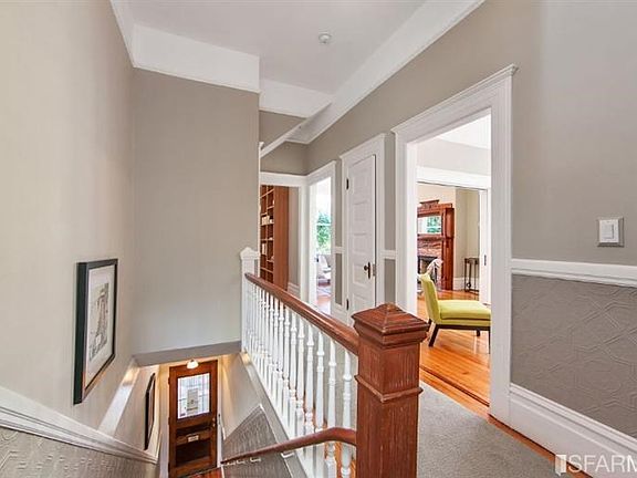 5th image of 371 Oak St #371