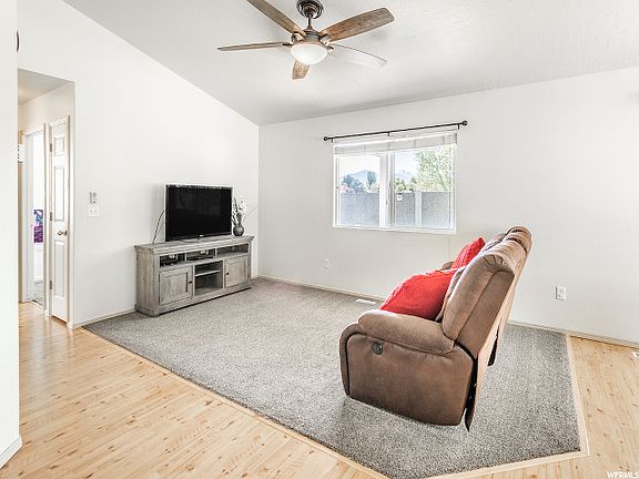 4th image of 3562 W Biathlon Cir