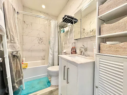 Rented by Compass | media 7