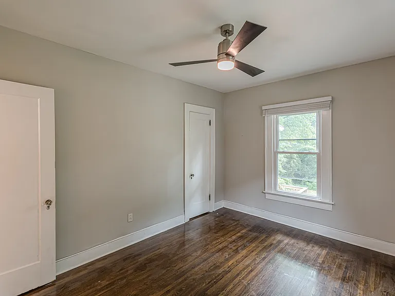 1688 Neely Ave — Photo 3