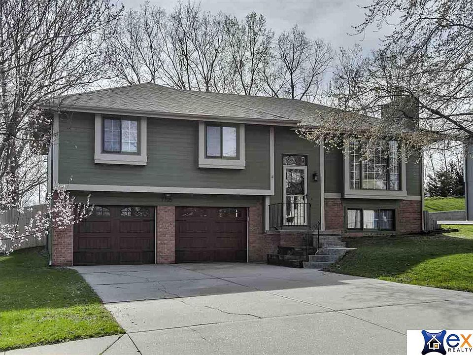1st image of 7705 S 70th Street Cir