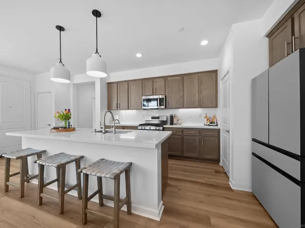 39392 Cordina Pl, Temecula, CA 92591
