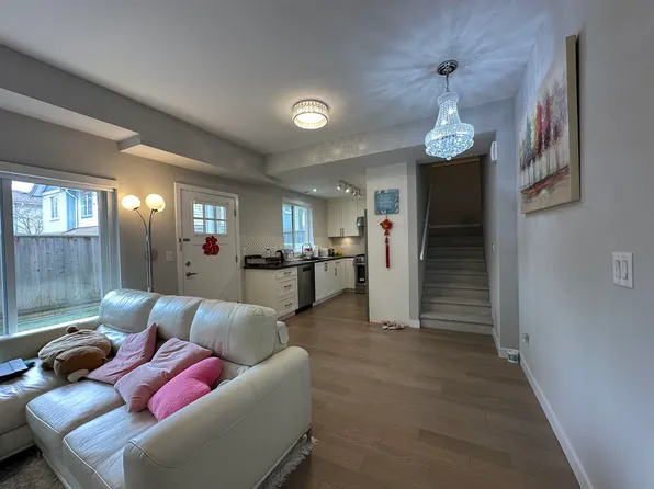 7180 Lechow St #32, Richmond, BC V6Y 0G9