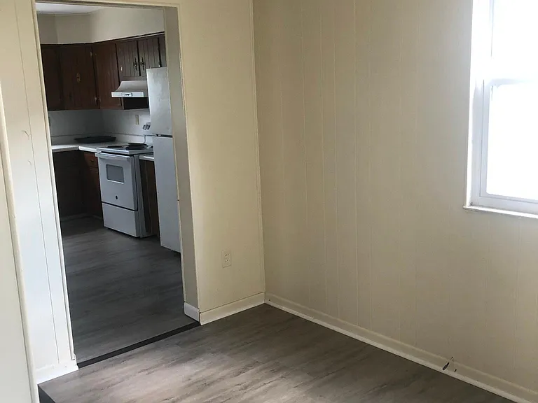 818 Gaston Ave — Photo 15