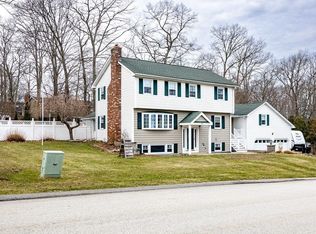 29 June St, Dudley, MA 01571
