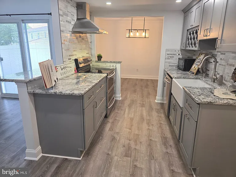 251 Fir Tree Ct — Photo 6
