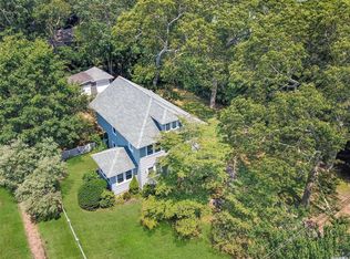 73 Hampton St, Sayville, NY 11782