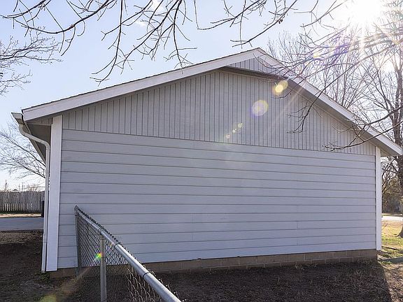 4th image of 11719 N 191st East Ave