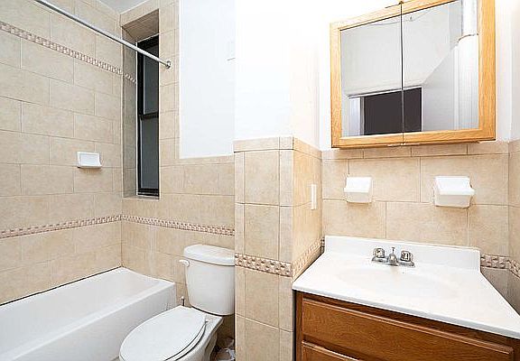 5th image of 557 W 149th St #6