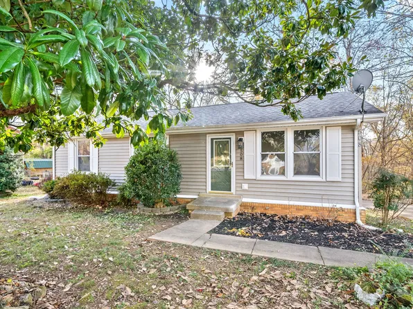 508 Rotary Hills Ct, Clarksville, TN 37043