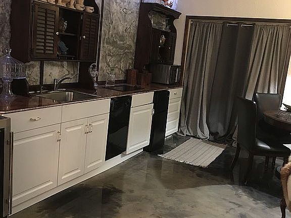 unit a kitchen