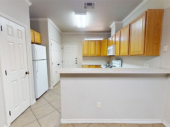 5th image of 109 Kleine Ln