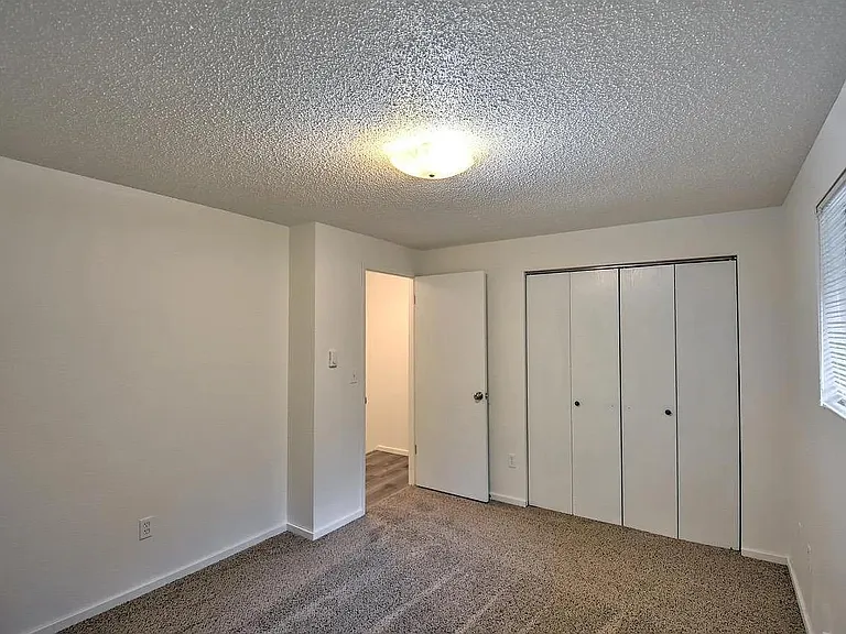 4803.5 Brech St SE — Photo 11