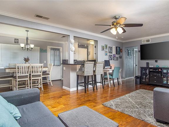 4th image of 16604 Witzman Dr