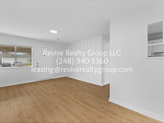 3rd image of 25630 Tecla Ave
