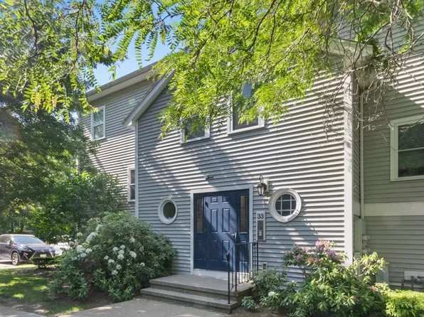 33 Harrison St APT D, Roslindale, MA 02131