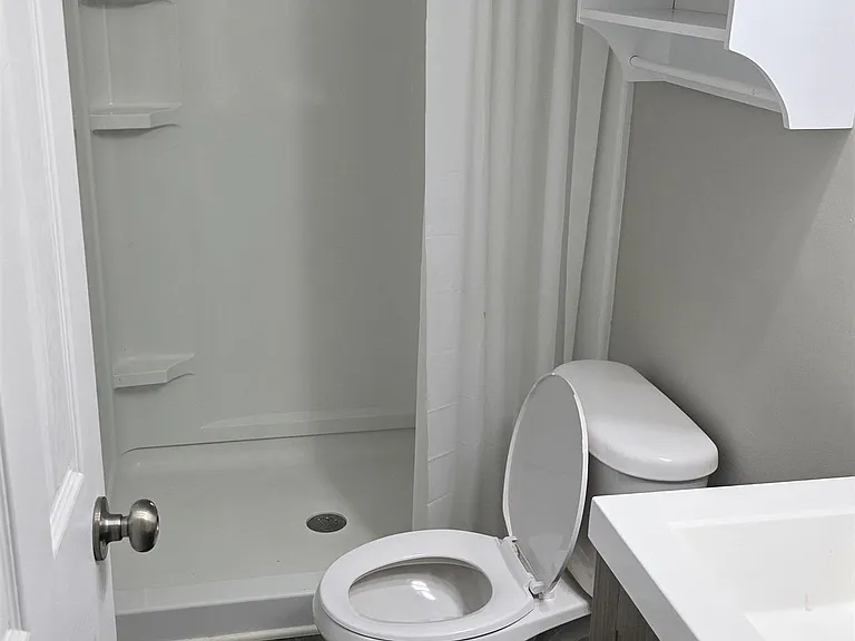 621 S Village Dr — Photo 13