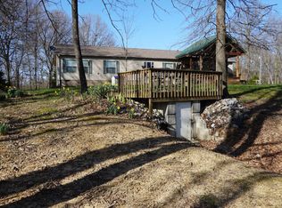 8649 Green Rd, Iuka, IL 62849