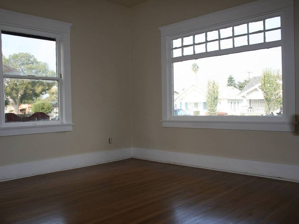 1st image of 1424 W 37th Dr #1