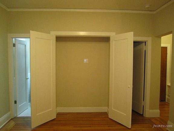 5th image of 945 Larkin St APT 22