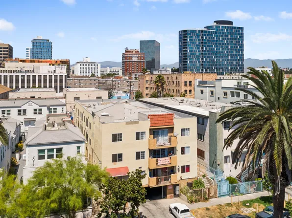 Leeward Apartments