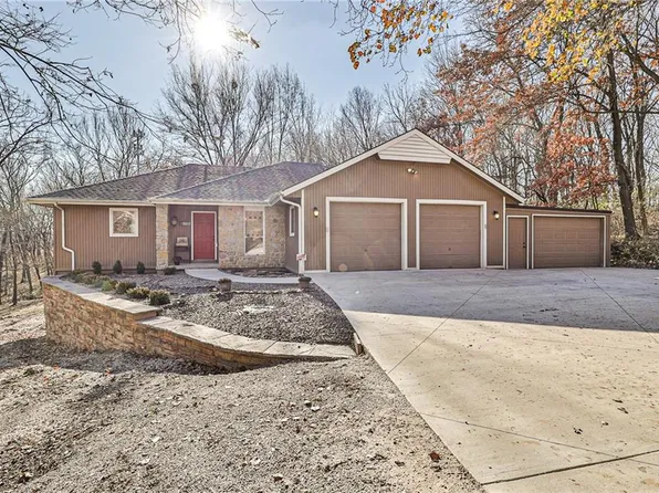 1775 NW 53rd St, Kansas City, MO 64118