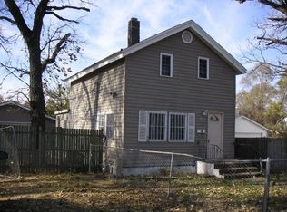 812 Lee St, Rockford, IL 61101