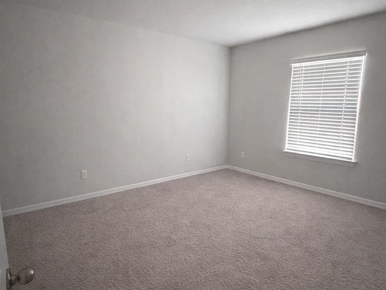 4550 Bontebok Dr — Photo 4
