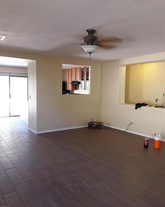 1st image of 1121 E Beth Dr