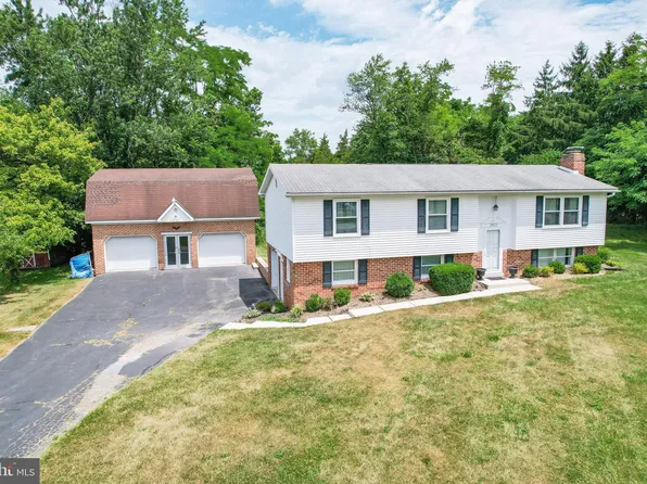 3822 York Rd, New Oxford, PA 17350