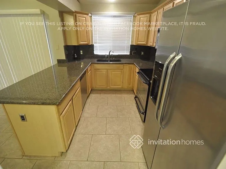 1320 E Tonto Ln — Photo 6