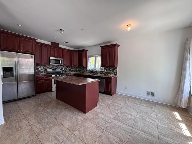 441 Deisius St #1 — Photo 3