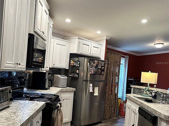 5th image of 7790 N Hamilton Rd