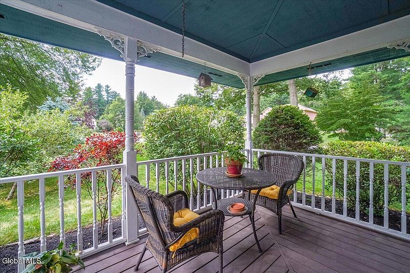 2nd image of 38 Timberwick Drive
