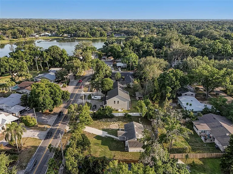 2600 S Crystal Lake Dr — Photo 35