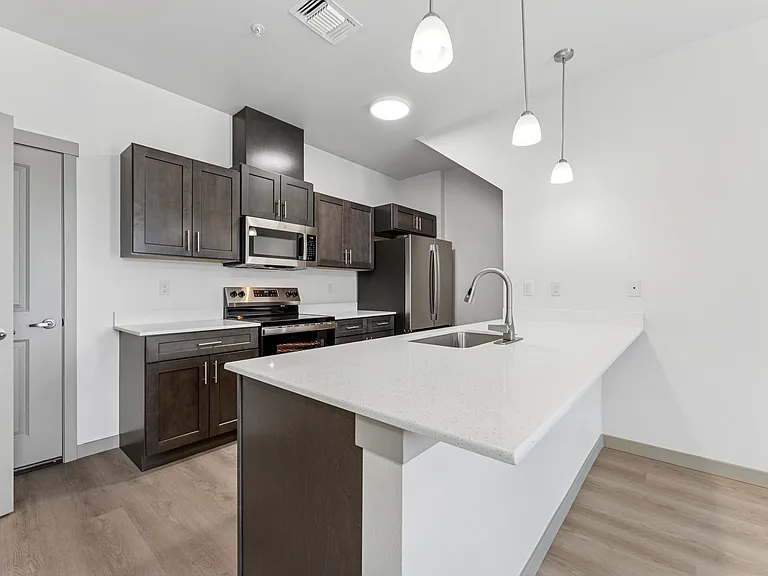 Titan Hill Townhomes — Photo 10