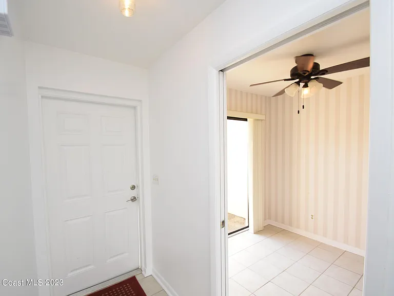 658 Atlantic Dr — Photo 13