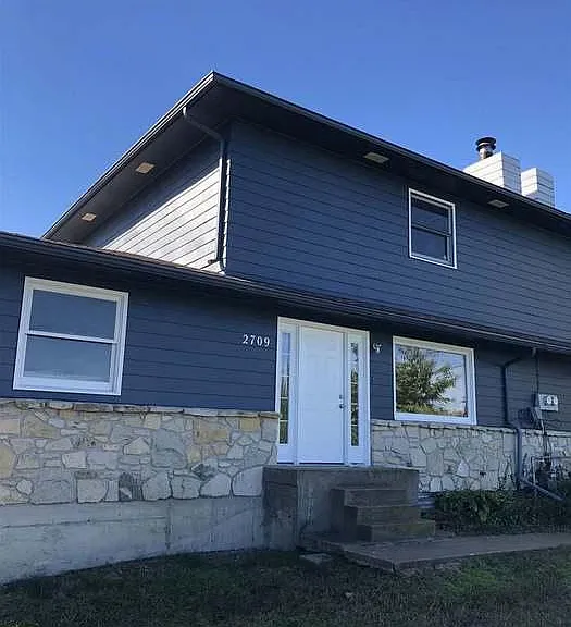 2709 Allison Ave — Photo 1
