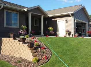 W7534 Sylvester Rd, Holmen, WI 54636