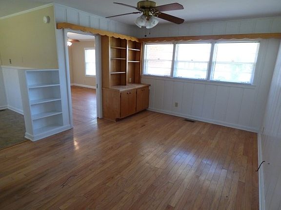 5th image of 210 Tyne Ave