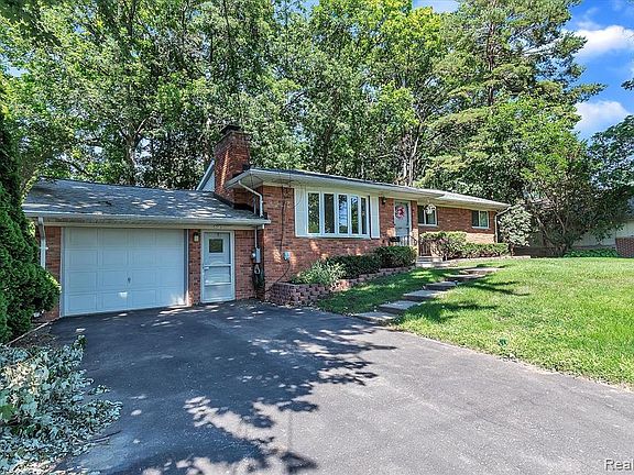 2nd image of 3356 Indianview Dr
