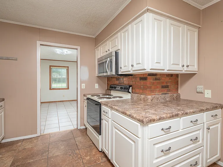 36 Anderson Grove Rd — Photo 5