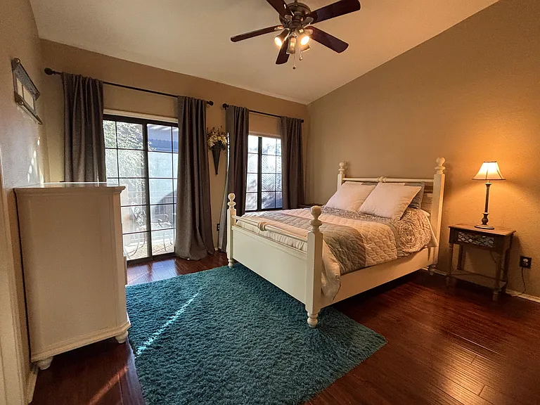 1702 E Bell Rd — Photo 8