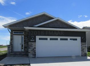 4414 18th St S, Moorhead, MN 56560