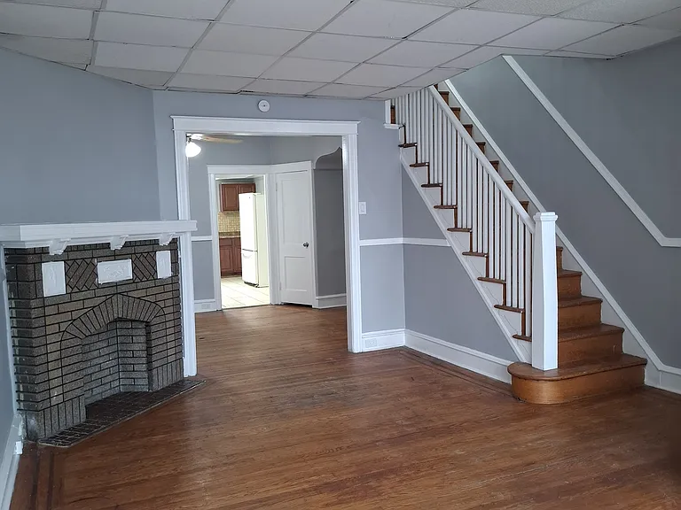 3904 Dungan St — Photo 3