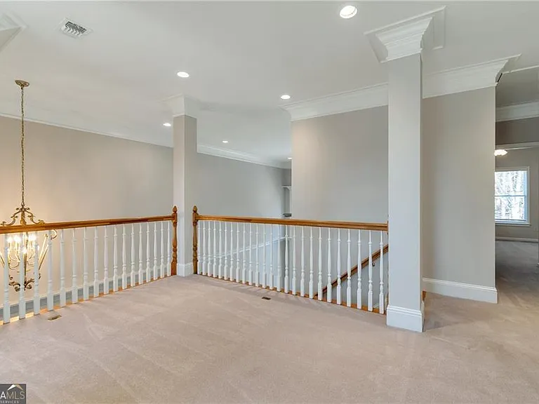 115 Wolf Willow Ct — Photo 27